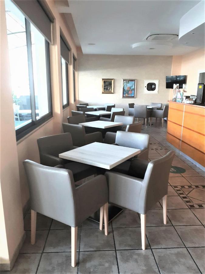 Hotel Prater Cesenatico Εξωτερικό φωτογραφία