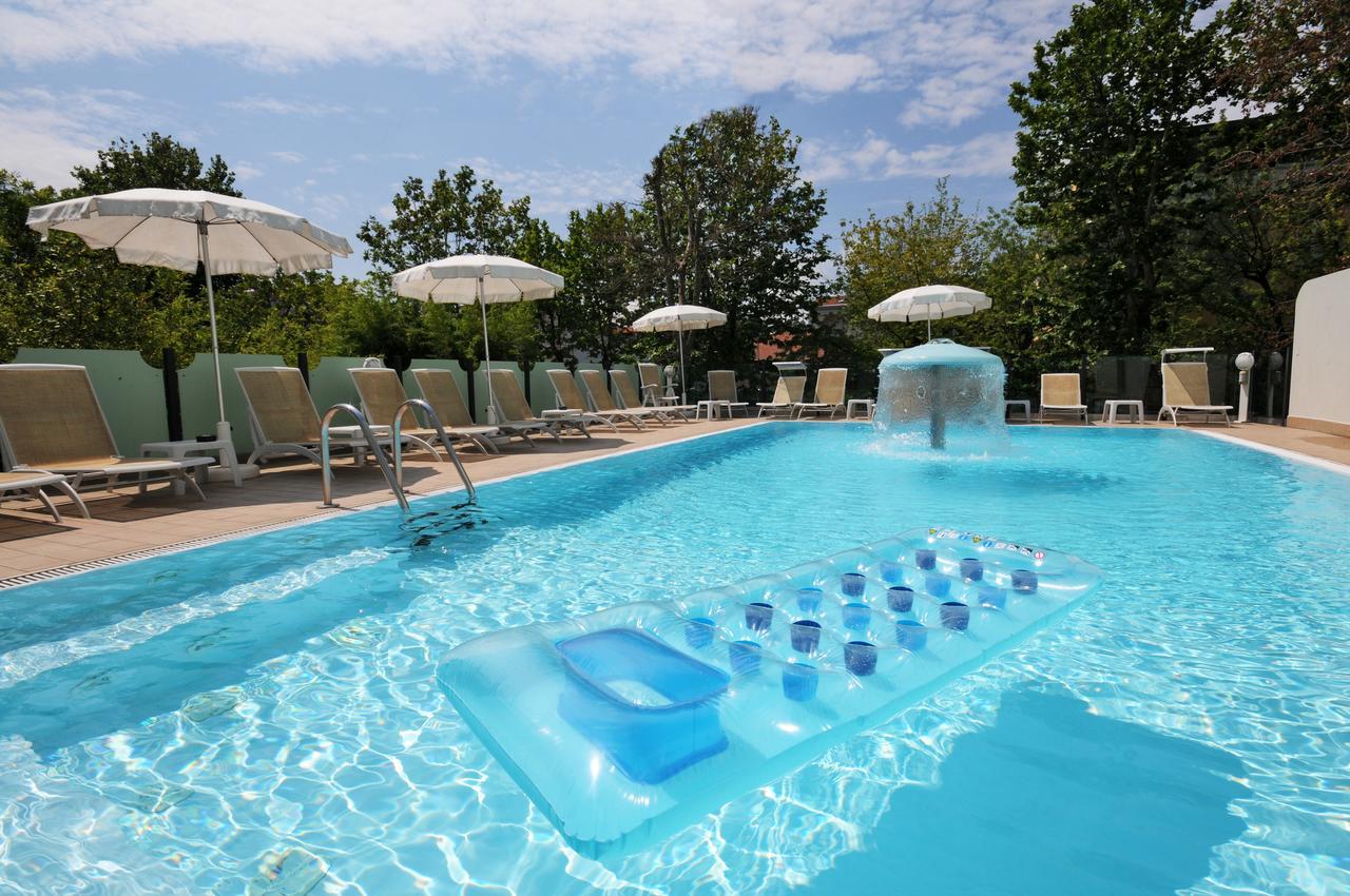 Hotel Prater Cesenatico Εξωτερικό φωτογραφία